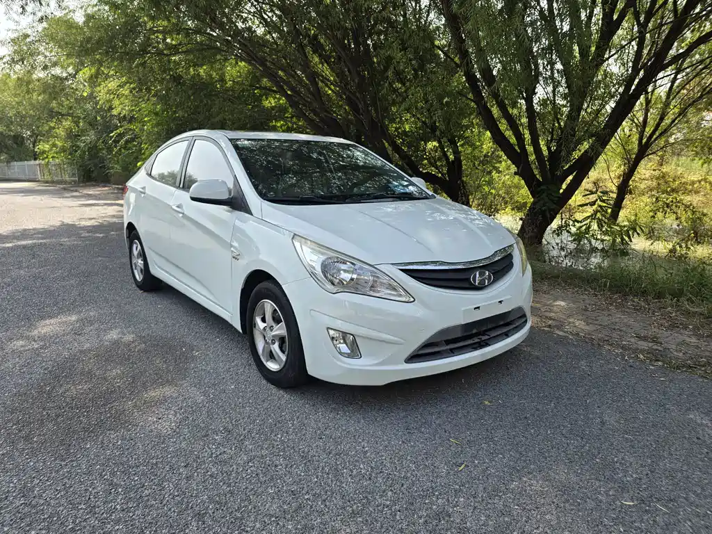 Hyundai Verna — миниатюра 3