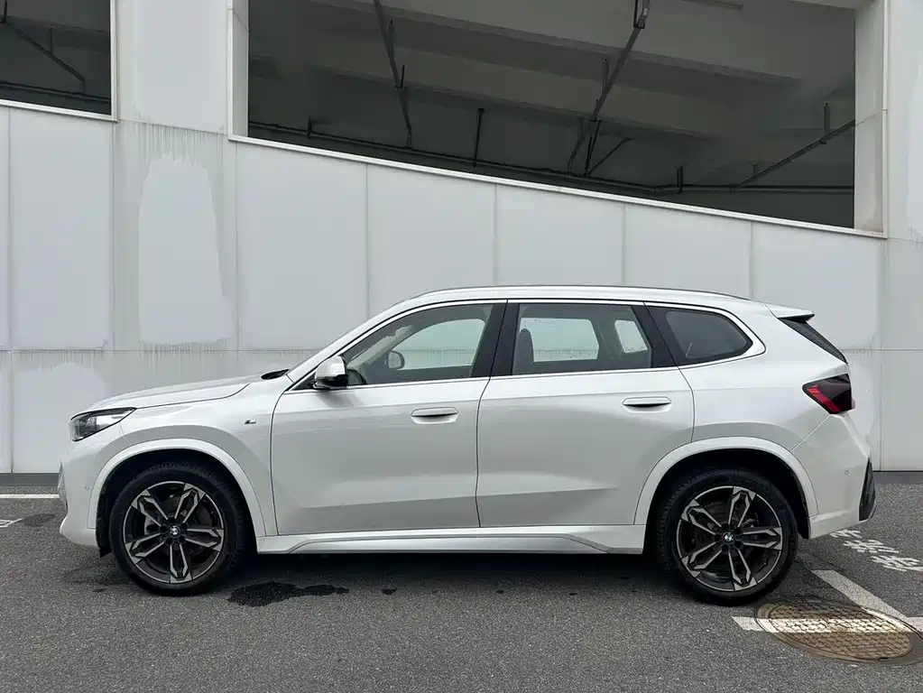 BMW X1 2023 sDrive25Li M Sport