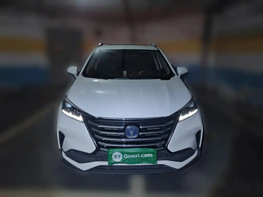 CHANGAN CS15