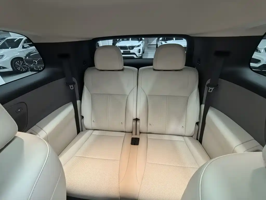 Li Auto i8 2025 Standard