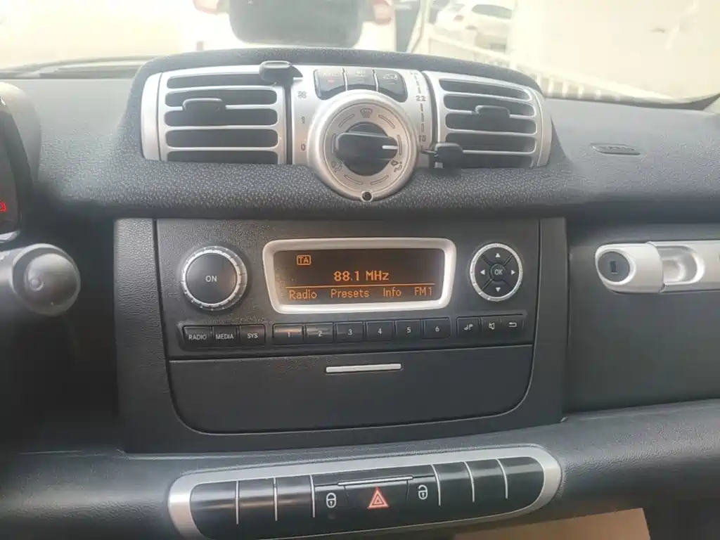 smart Smart Fortwo — миниатюра 13