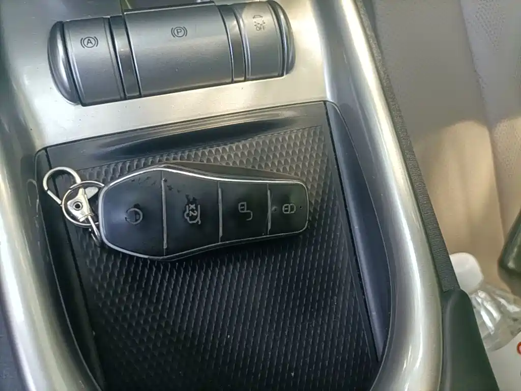 BYD Dolphin — миниатюра 9