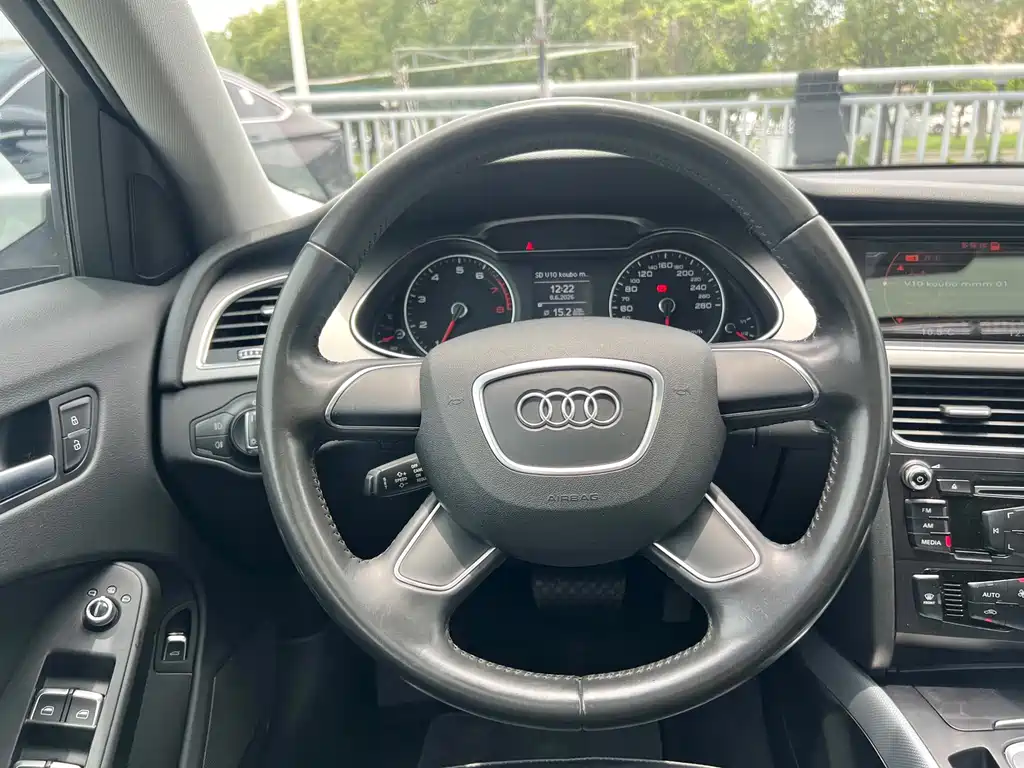 Audi A4L — миниатюра 13