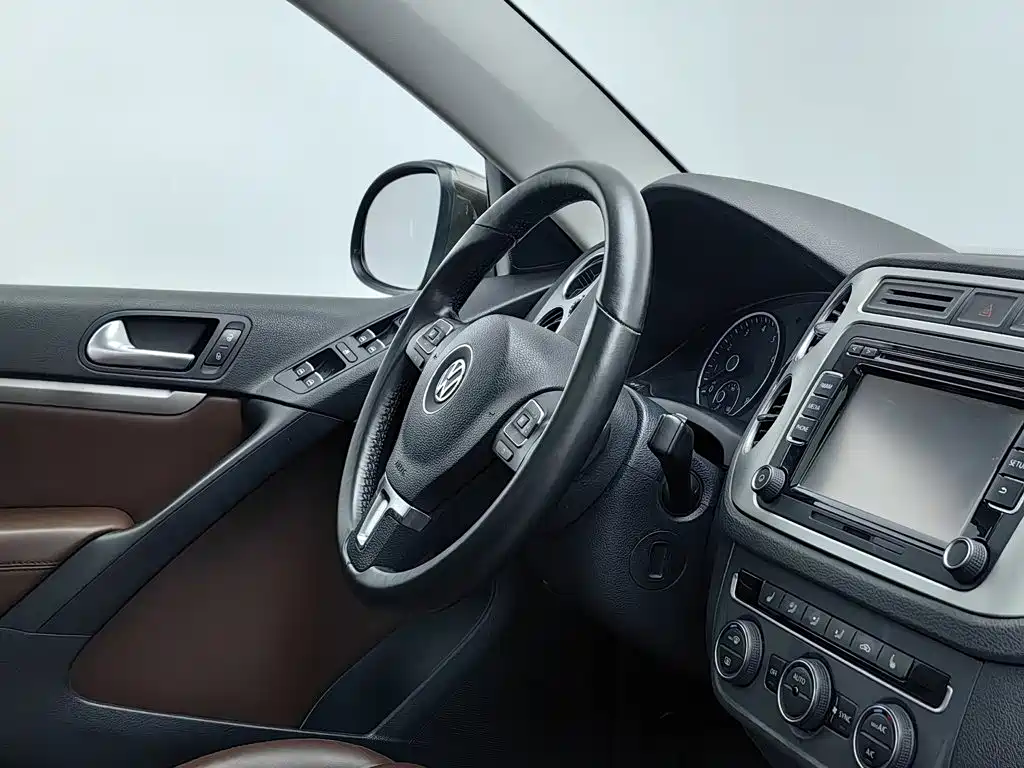 Volkswagen Tiguan — миниатюра 22