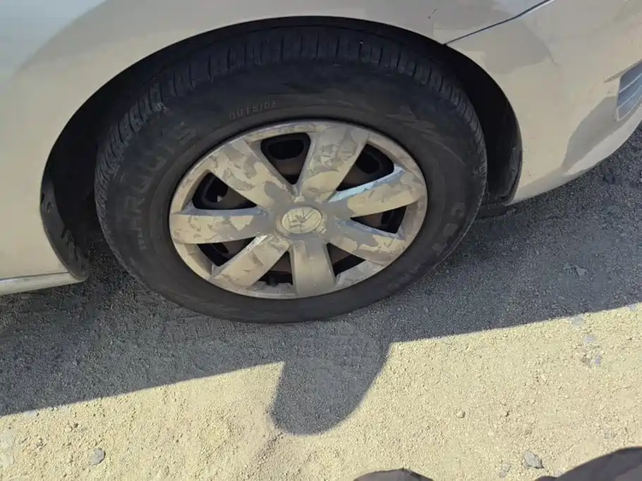 Volkswagen Santana — миниатюра 6