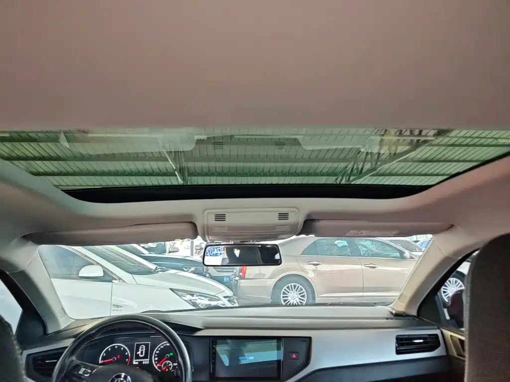 Volkswagen Polo — миниатюра 18