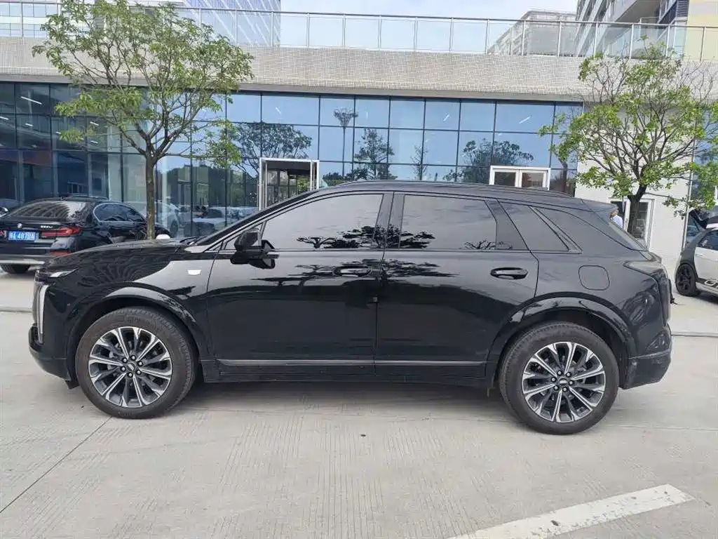 Cadillac XT5 — миниатюра 9