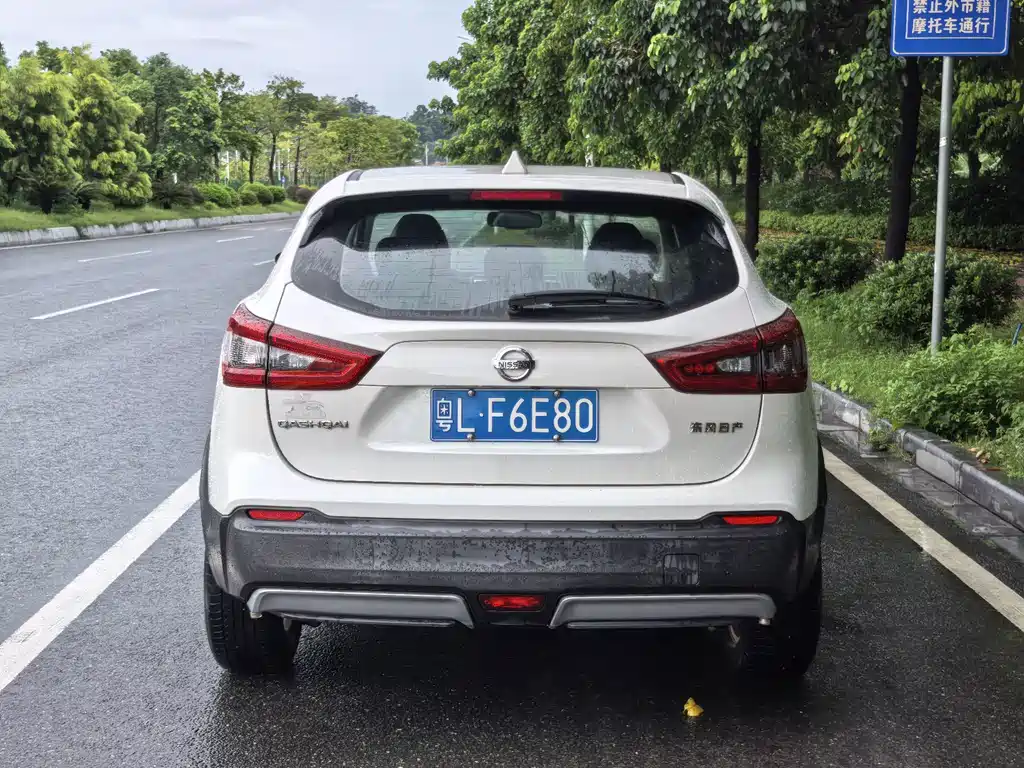 Nissan Qashqai — миниатюра 9