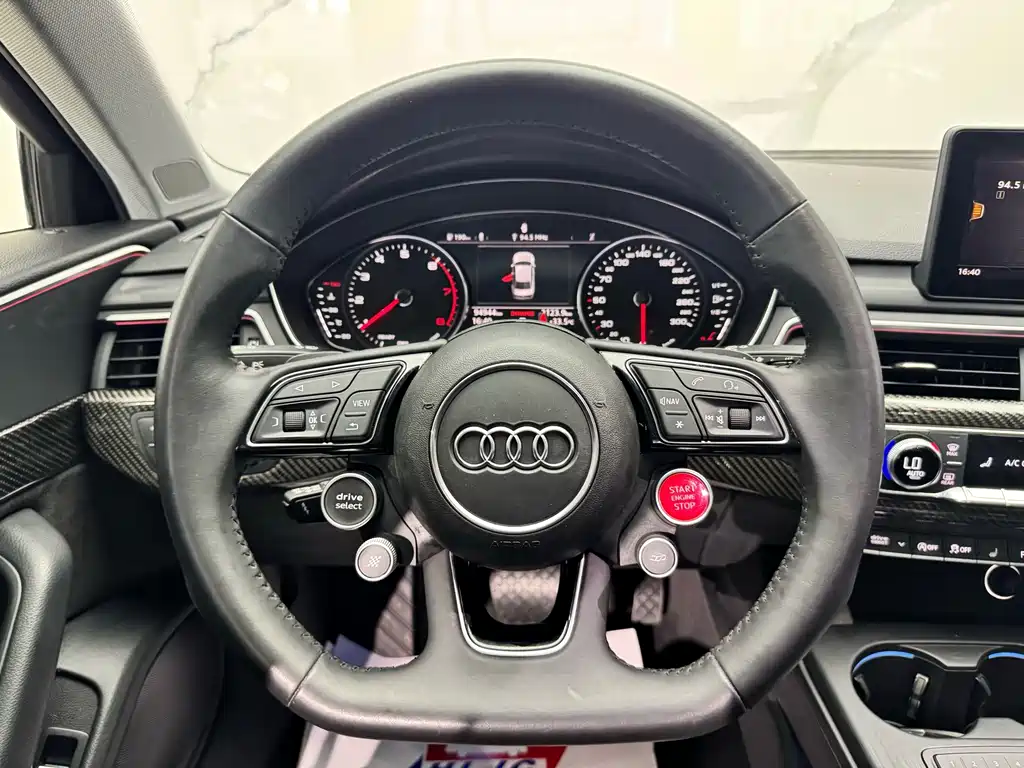 Audi A4L — миниатюра 10