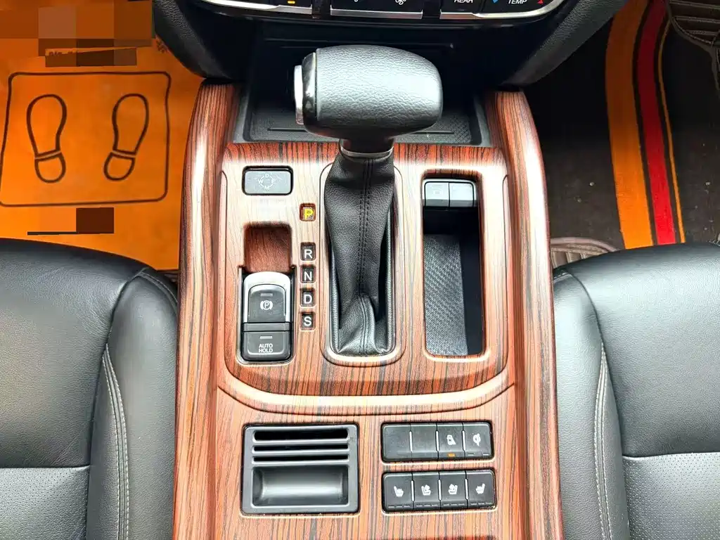 GAC GS8 2017 320T Luxury Smart Connect （ мест）