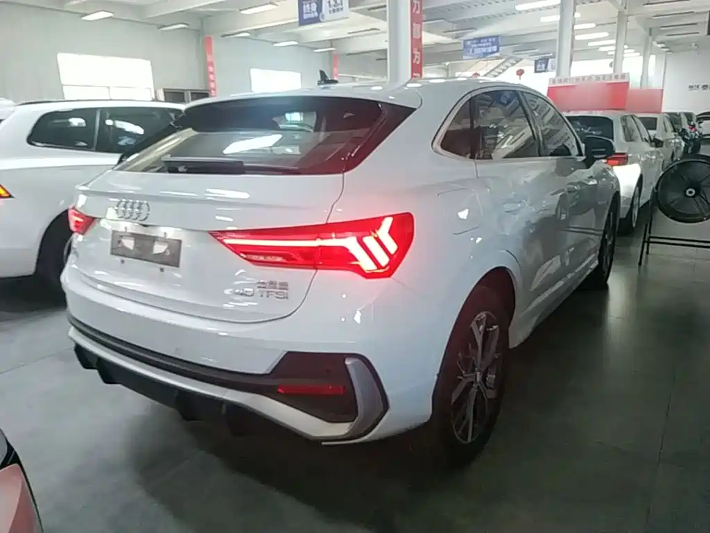 Audi Q3 Sportback — миниатюра 7