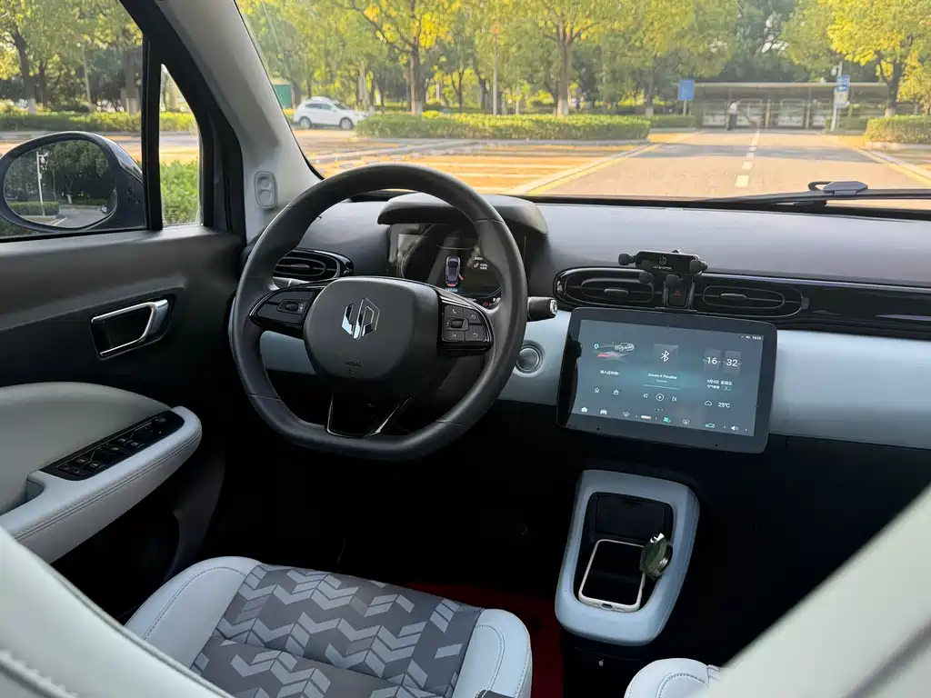 Leapmotor Leapmotor T03 — миниатюра 15