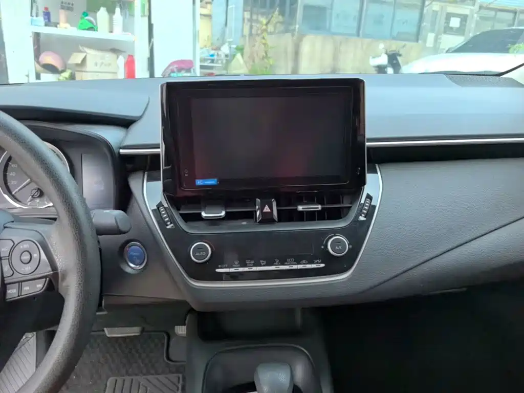Toyota Corolla — миниатюра 13