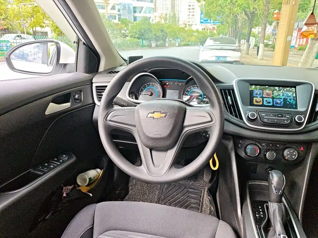 Chevrolet Cavalier — миниатюра 6