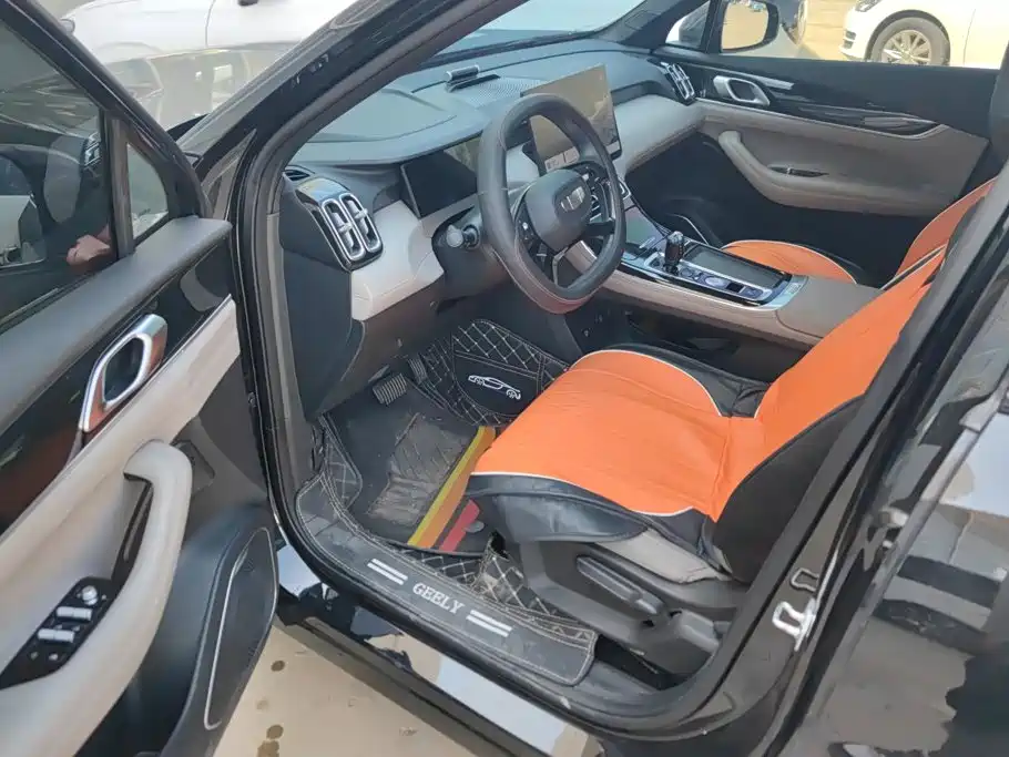 Geely Boyue L — миниатюра 9