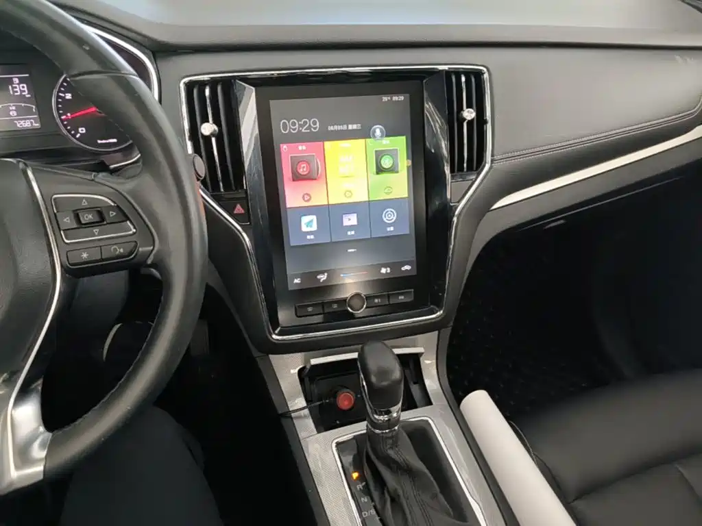 Roewe RX5 — миниатюра 13
