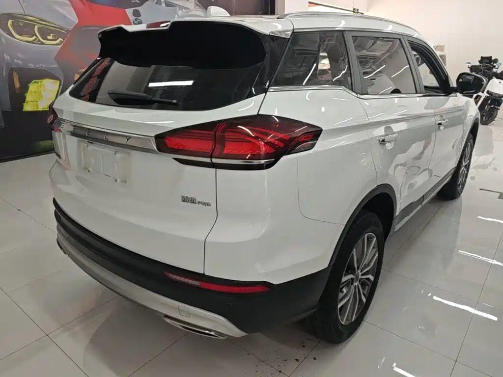 Geely Boyue — миниатюра 7