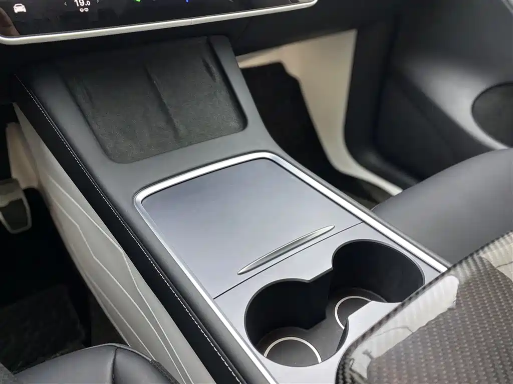 Tesla Model Y — фотографии объявления, Фото 22