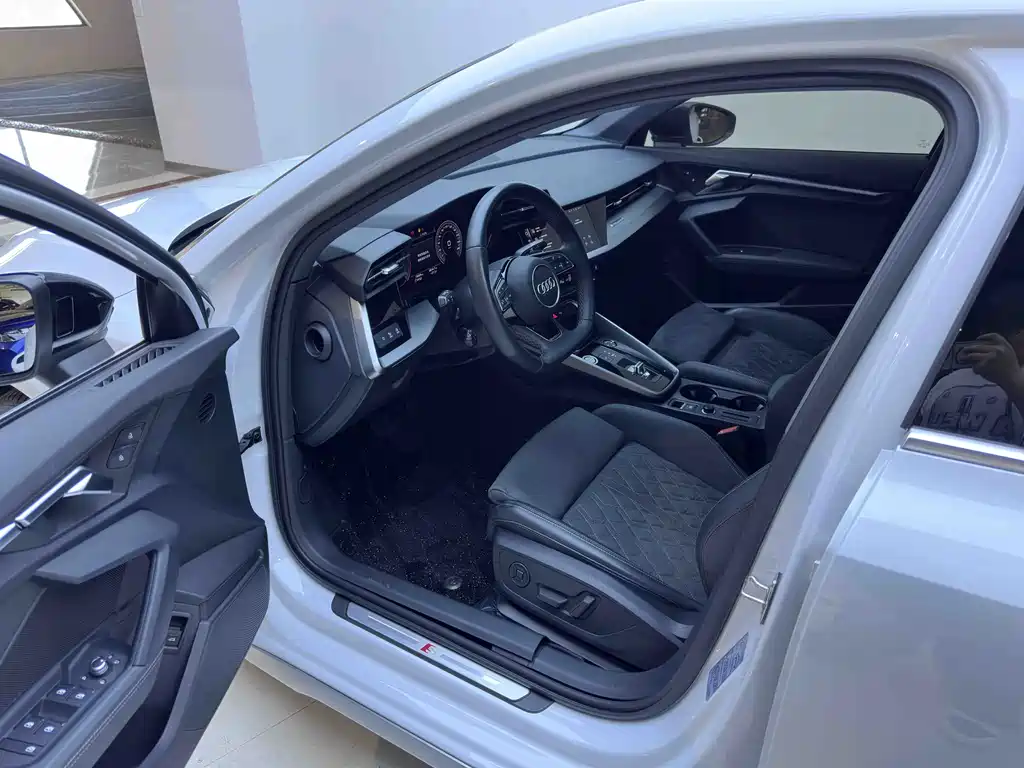 Audi A3 — миниатюра 10