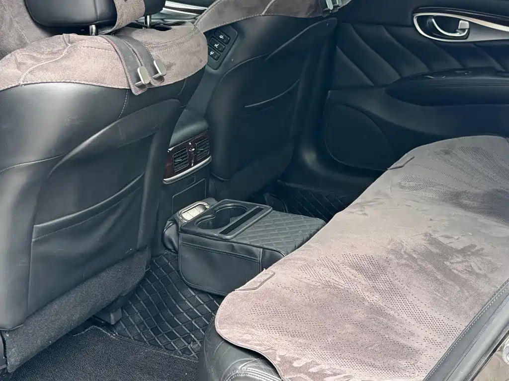 Infiniti Q70 — миниатюра 8