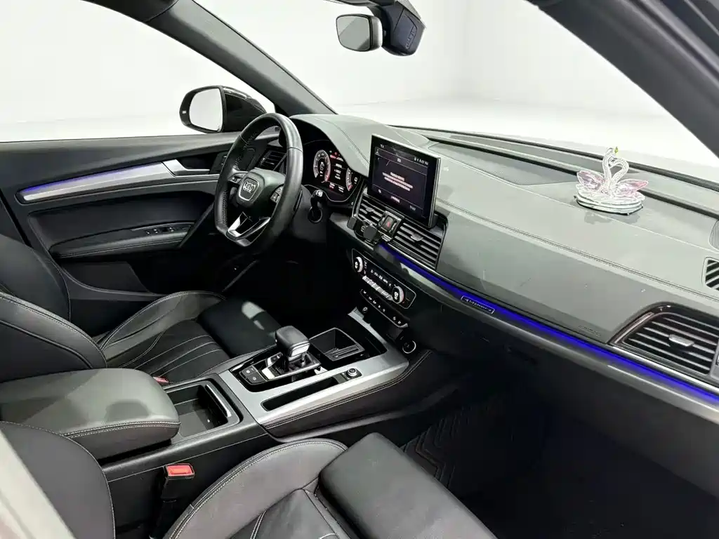 Audi Q5L Sportback — миниатюра 4