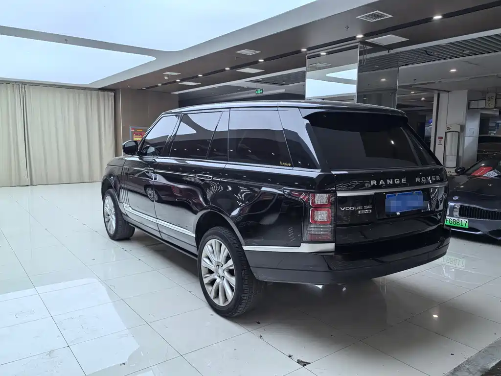 Land Rover Range Rover — миниатюра 9