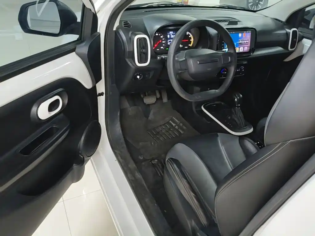 Roewe Clever — миниатюра 16