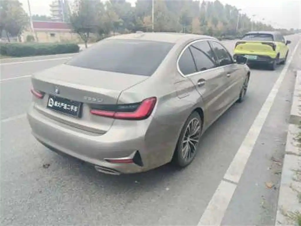 BMW 3 Series — миниатюра 6
