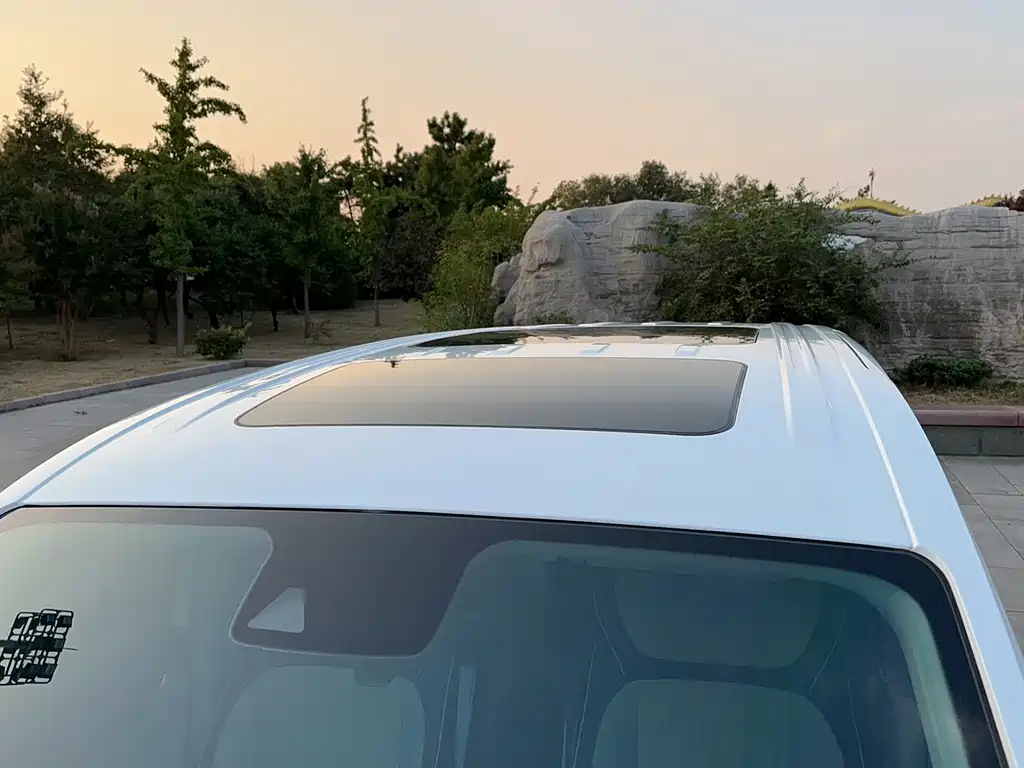 Roewe iMAX8 — миниатюра 9