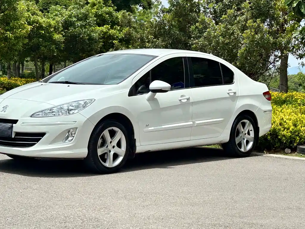Купить Peugeot 408