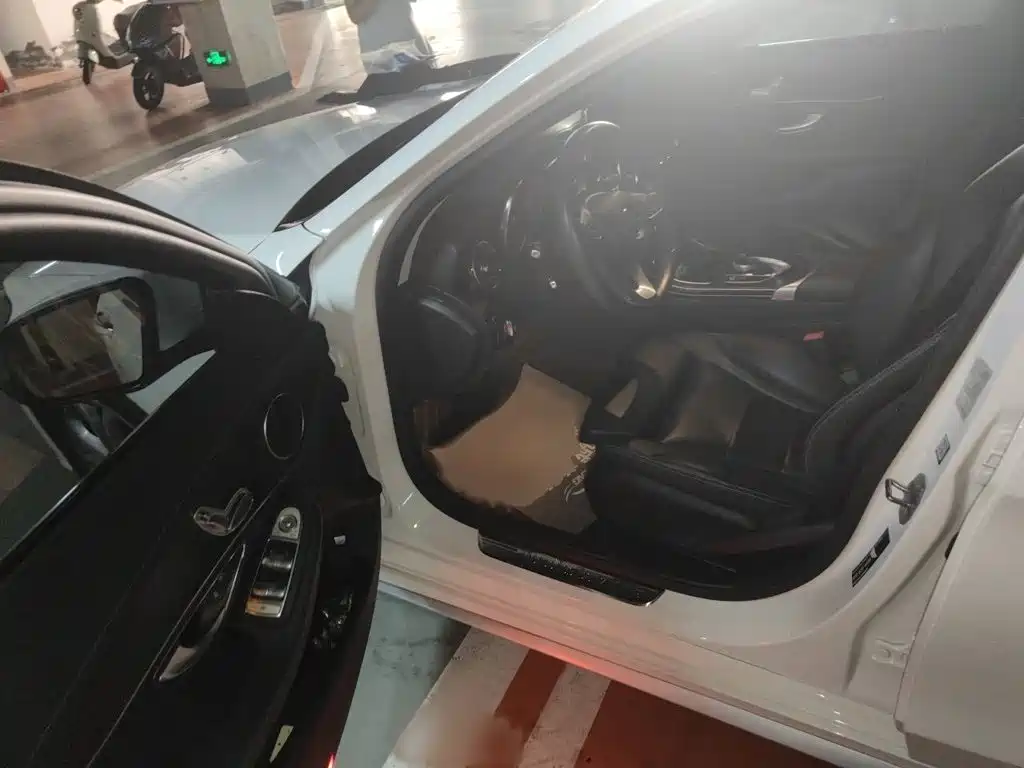 Mercedes-Benz C-Class — миниатюра 14