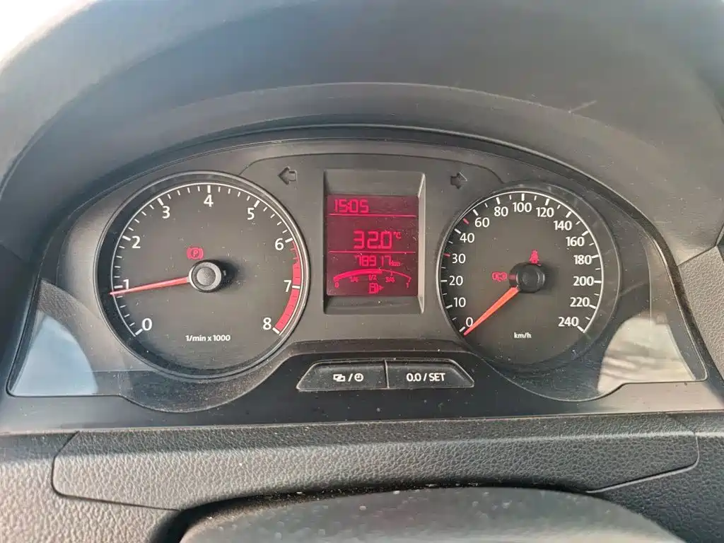 Volkswagen Santana — миниатюра 12