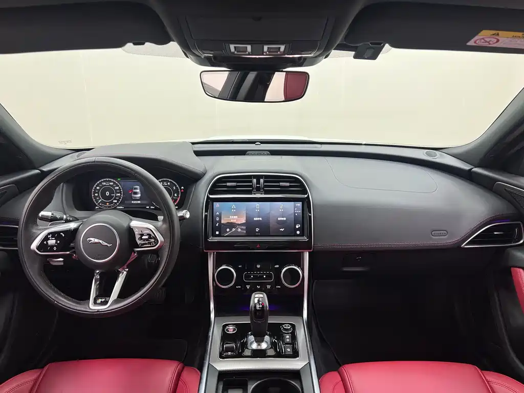 Jaguar XEL — миниатюра 8