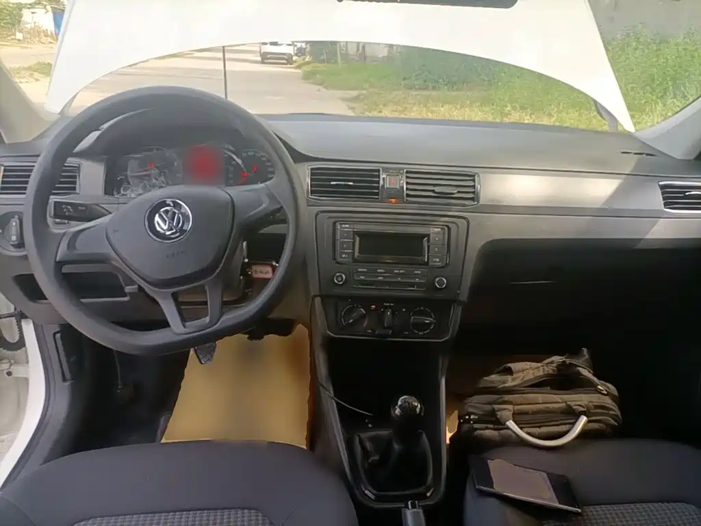 Volkswagen Santana — миниатюра 10