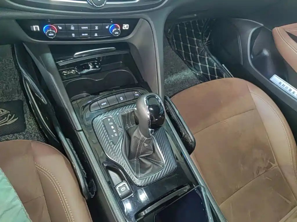 Buick Regal — миниатюра 14