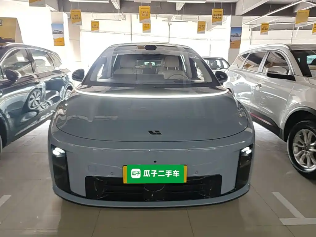 Li Auto Идеальный I8 — миниатюра 3
