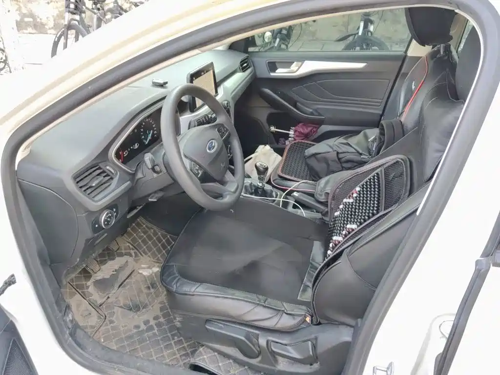 Ford Focus — миниатюра 17
