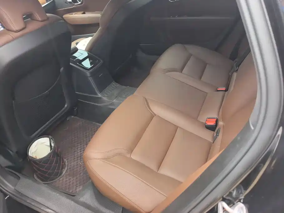 Volvo S90 — миниатюра 11