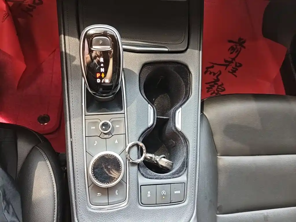 Cadillac XT4 — миниатюра 14