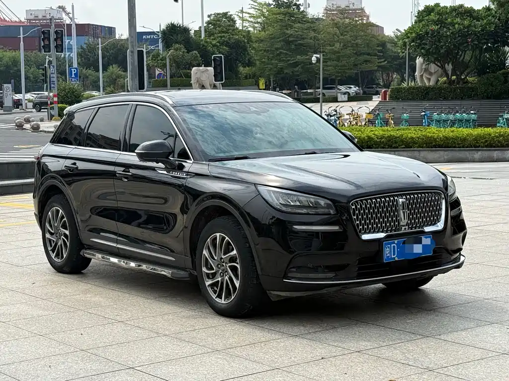 Lincoln Corsair — миниатюра 3