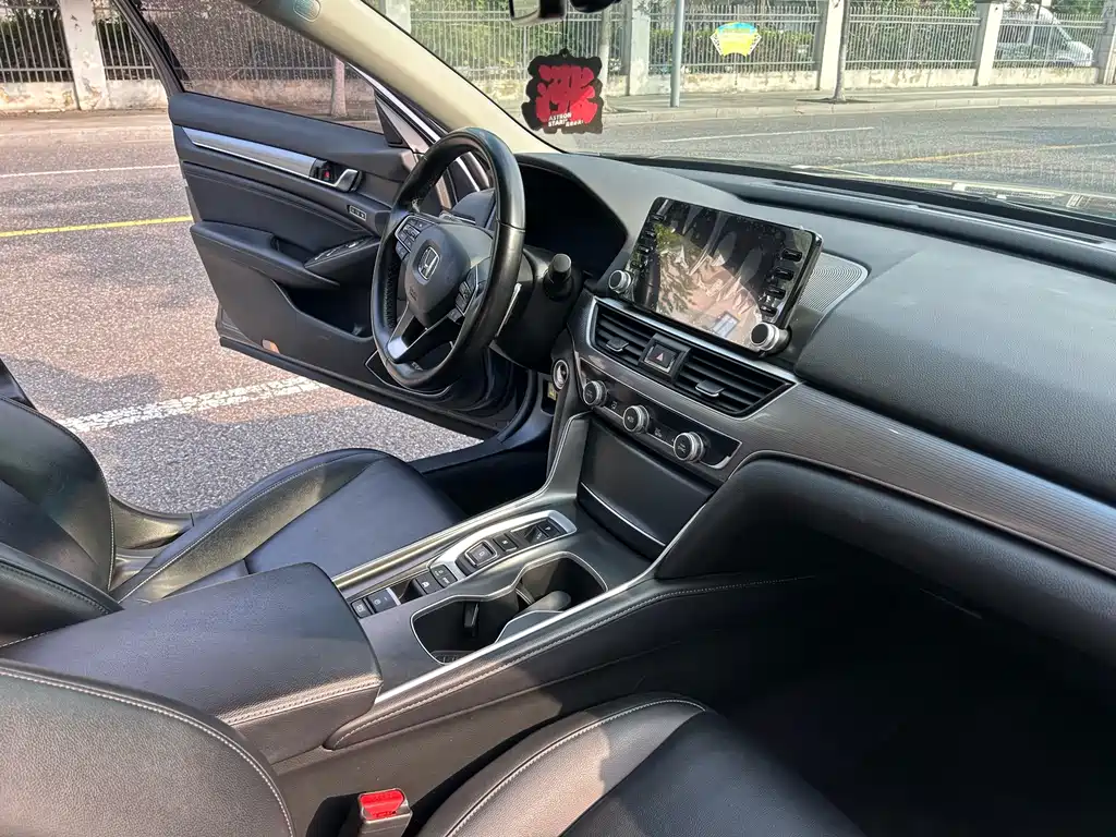 Honda Accord — миниатюра 15