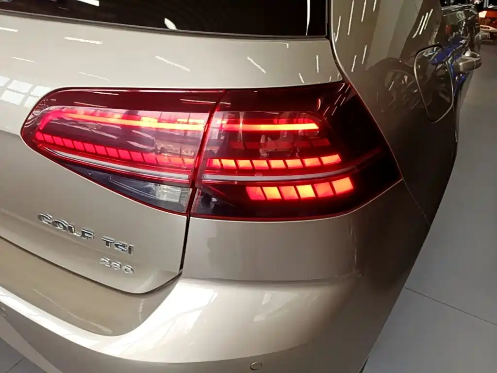 Volkswagen Golf — миниатюра 8