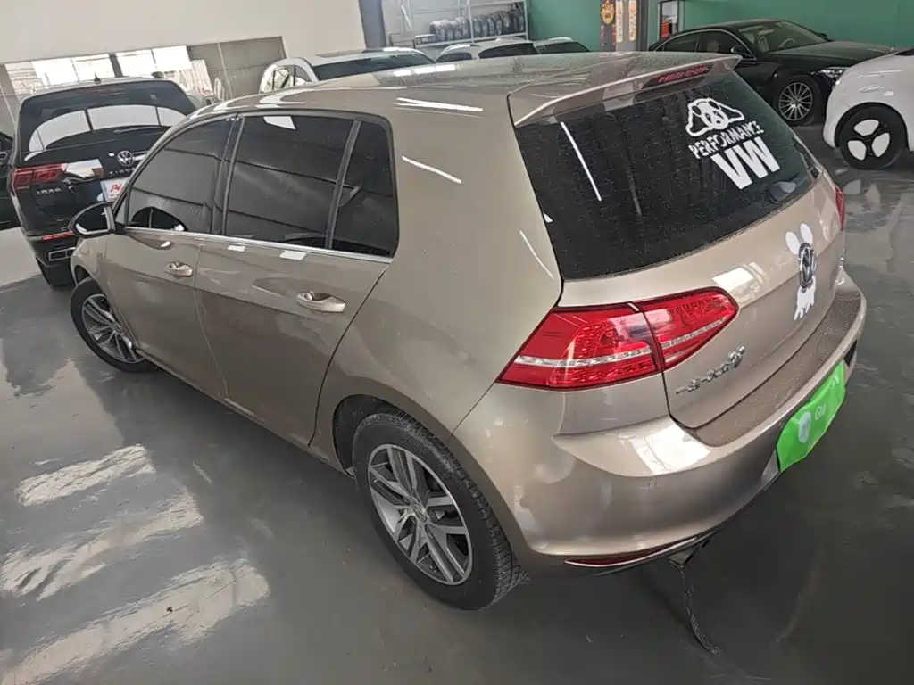 Volkswagen Golf — миниатюра 5