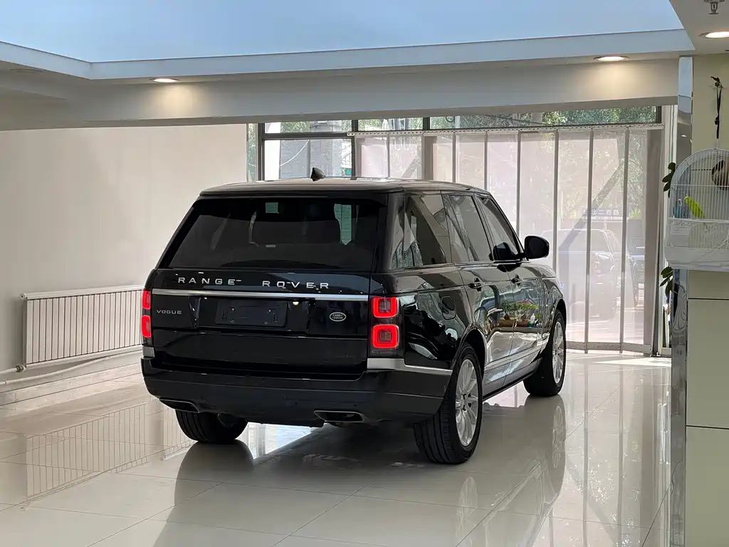 Land Rover Range Rover — миниатюра 6