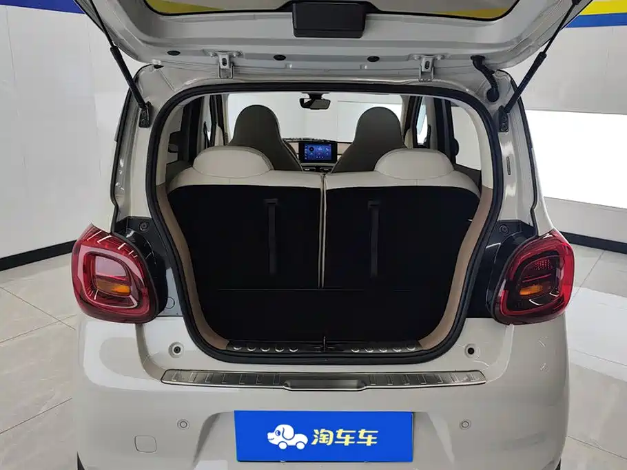 Wuling MINIEV — миниатюра 4