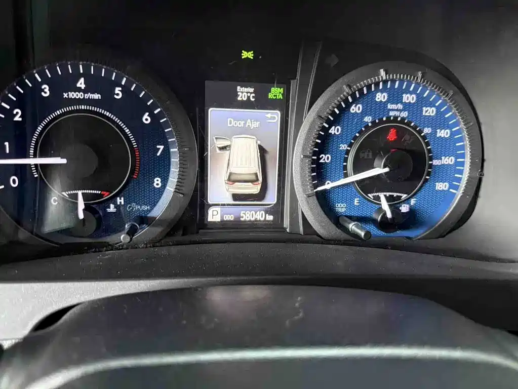 Toyota Sienna — миниатюра 9