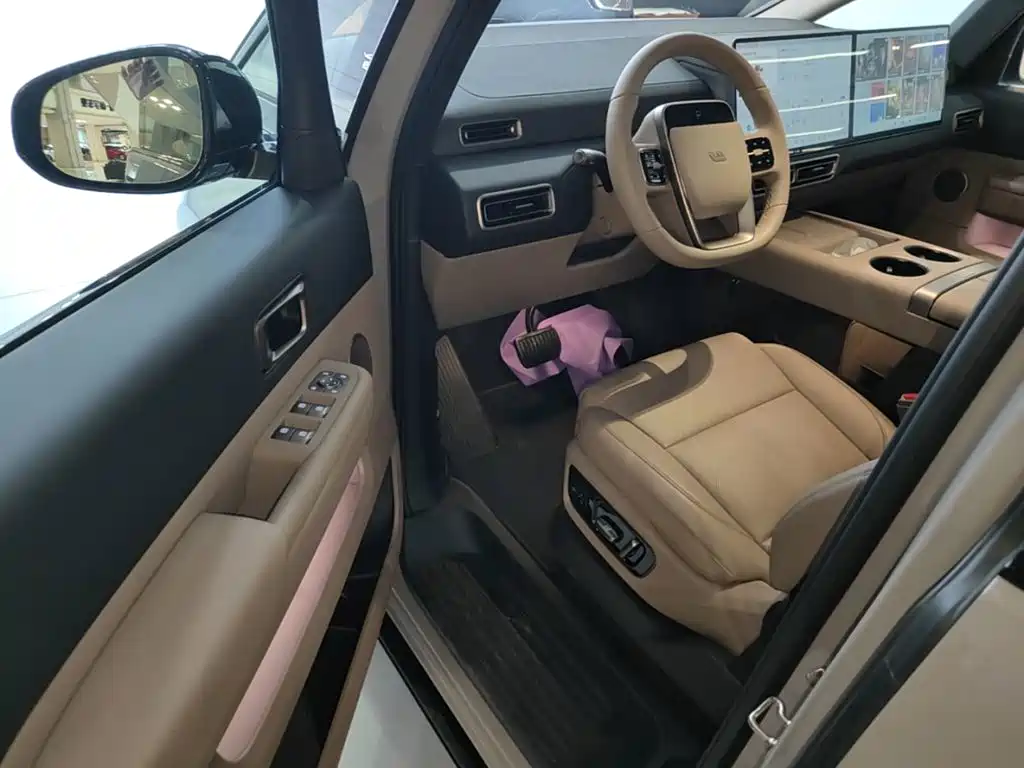 Li Auto Li MEGA — миниатюра 16