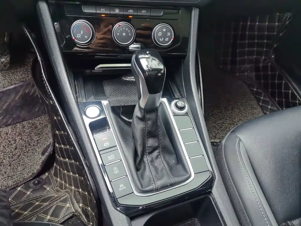 Volkswagen Sagitar — миниатюра 19