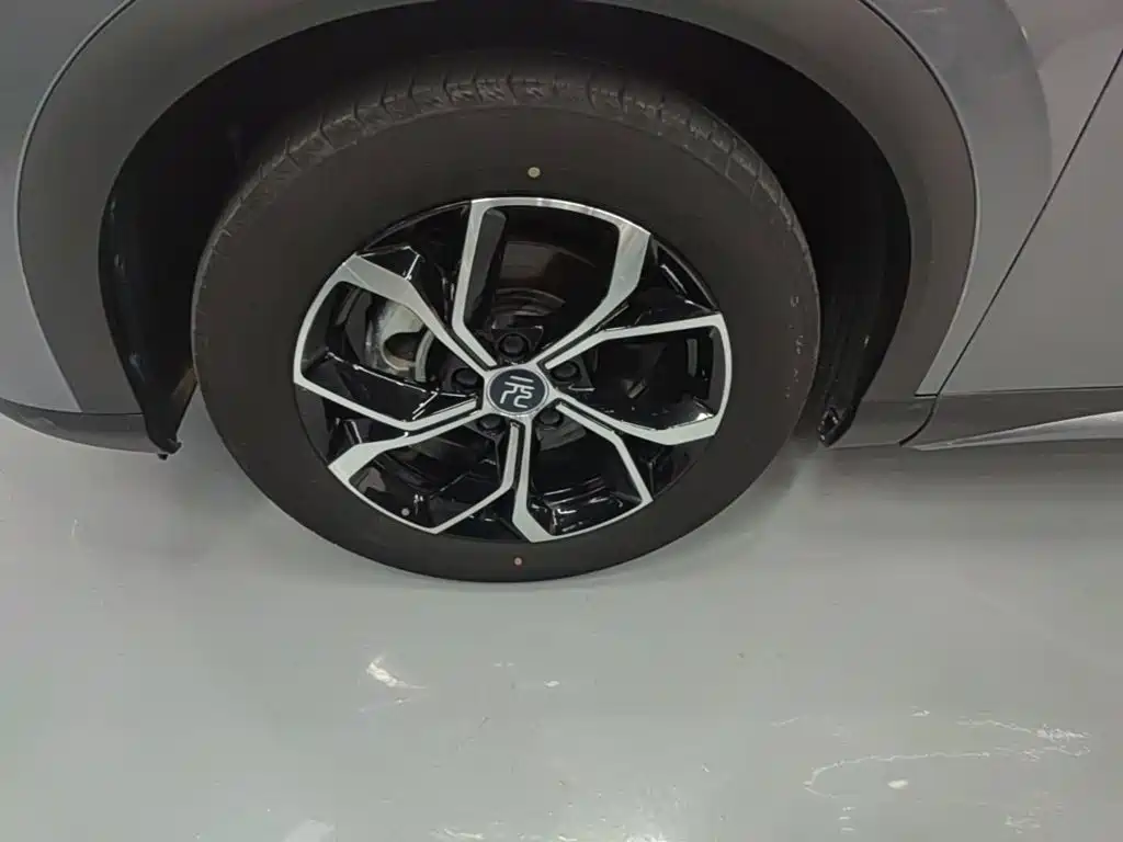 BYD Yuan Plus — миниатюра 23