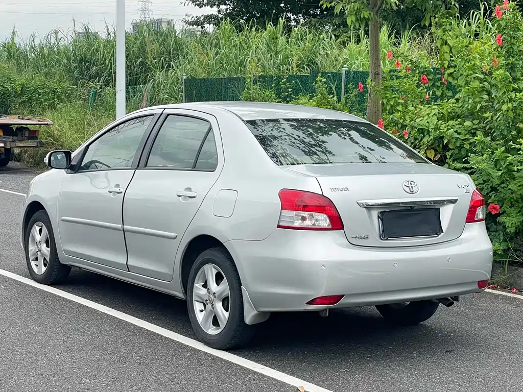 Toyota Vios — миниатюра 7
